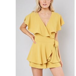 NWT Jacqueline Romper